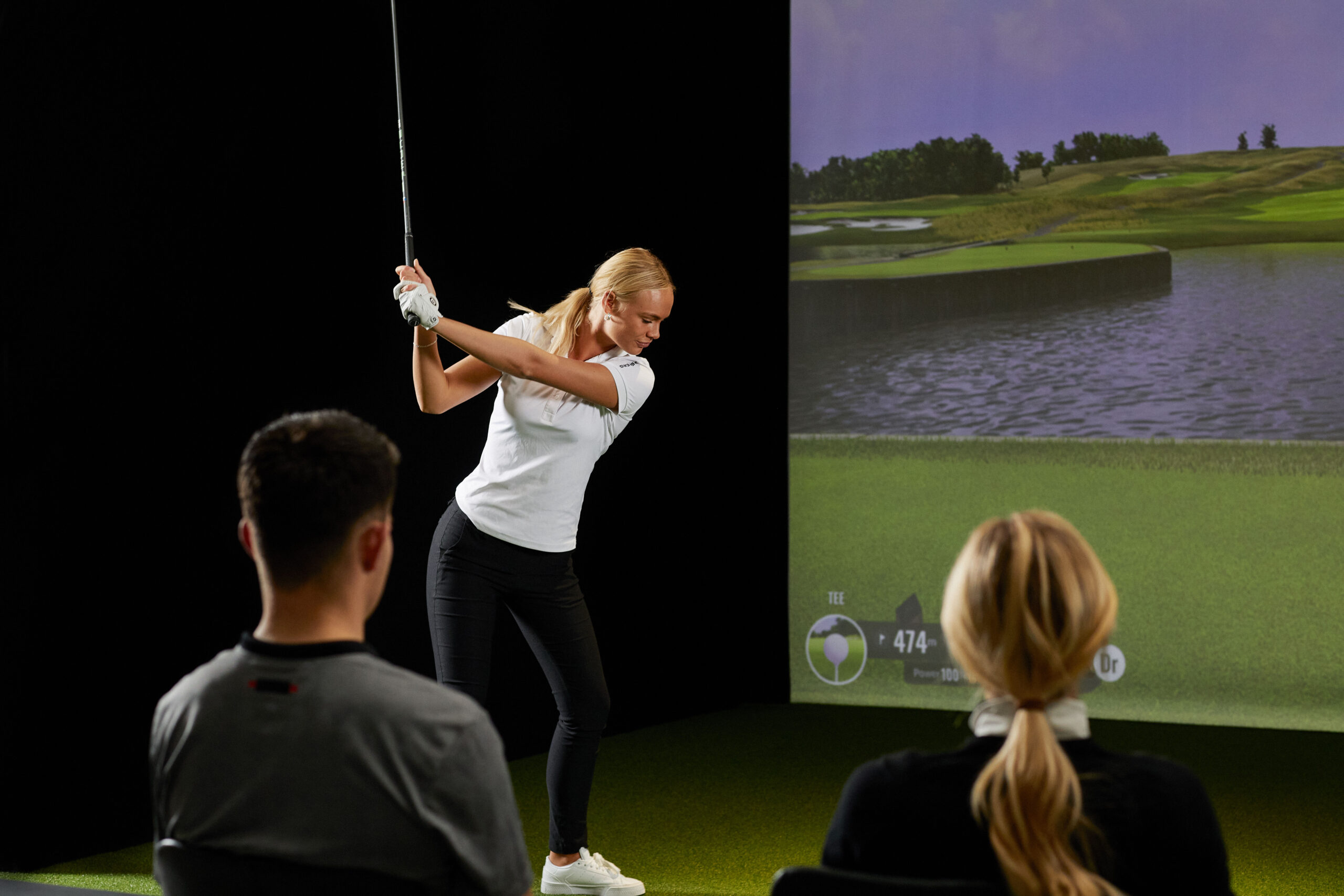 The Ultimate Guide to Hosting an Indoor Golf Party With Friends