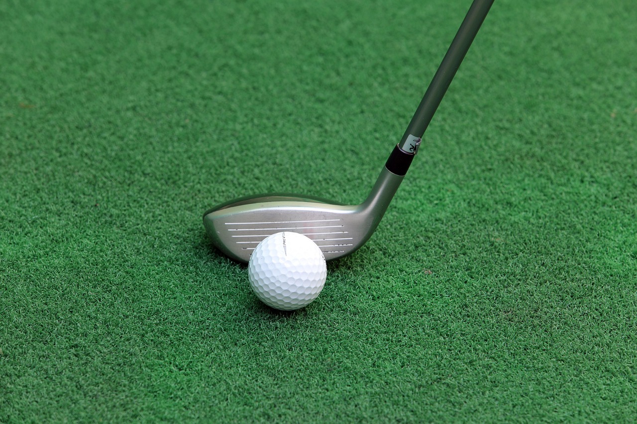 Choose Mashies Golf Lounge for Your Next Date Night